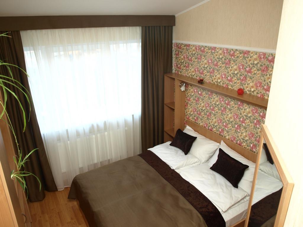 Leon Hotel Leopoli Camera foto